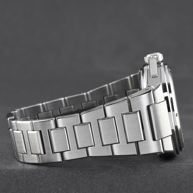 IWC Ingenieur Automatic, IW323604, 46mm, 2010, Steel, Black dial, Fullset, 1y warranty